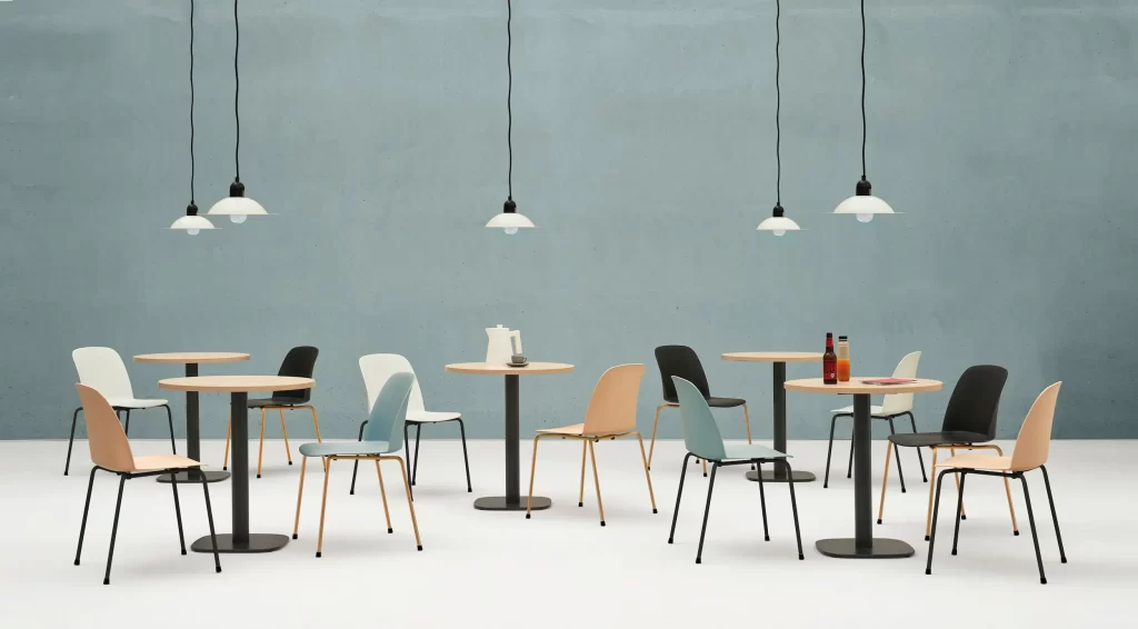 večnamenski klasični stoli