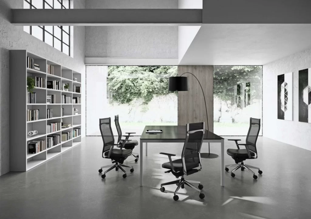 klasični ergonomski pisarniški stoli za vsak pisarniški prostor
